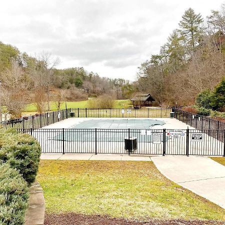 Timber Wheat Retreat - Hot Tub, Community Pool, Game And Theater Room Sevierville Exteriér fotografie