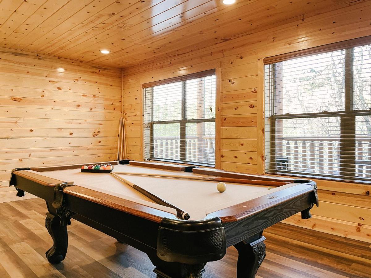 Timber Wheat Retreat - Hot Tub, Community Pool, Game And Theater Room Sevierville Exteriér fotografie